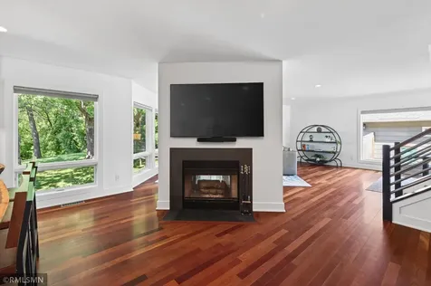 5148 Danens Drive Edina MN 55439