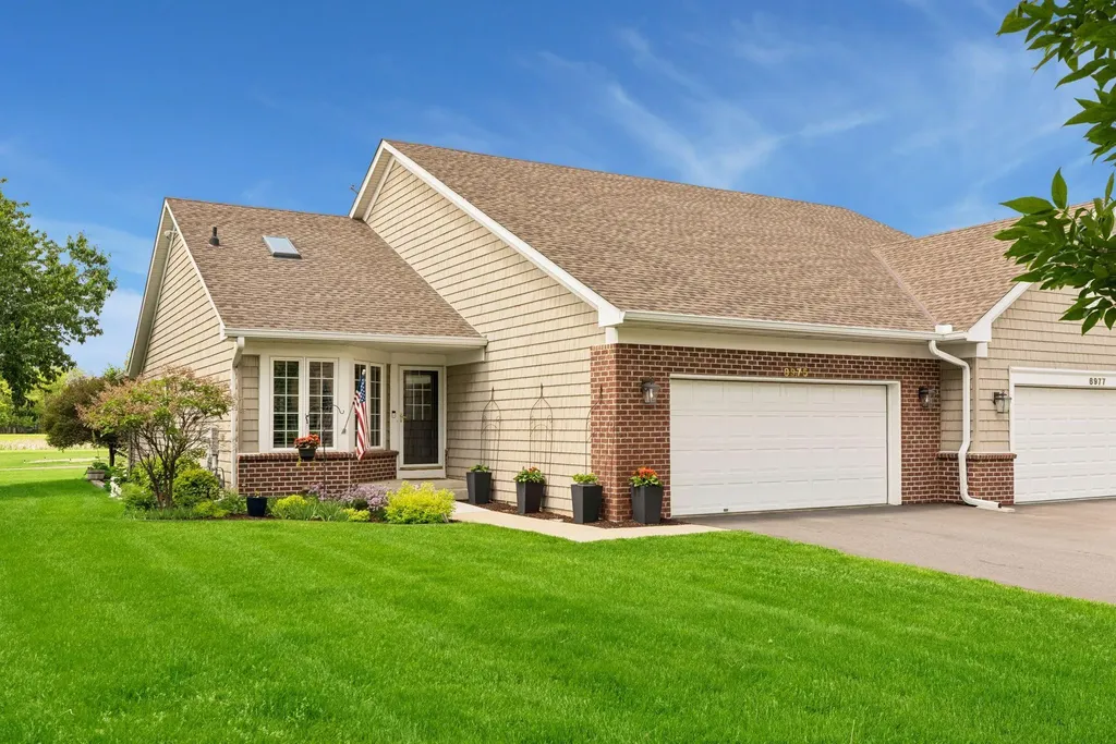 8975 Deer Run Drive Victoria MN 55386