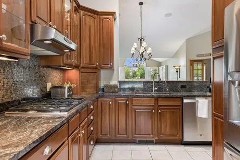 8975 Deer Run Drive Victoria MN 55386