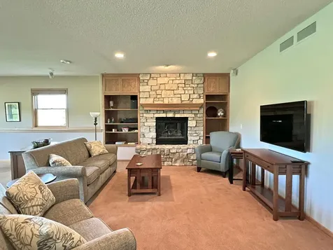 2996 Fairway Drive Chaska MN 55318