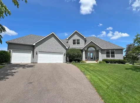 2996 Fairway Drive Chaska MN 55318