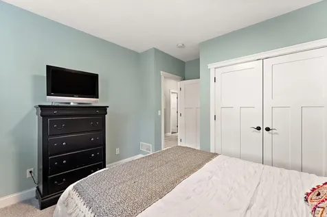 20693 Frost Court Lakeville MN 55044