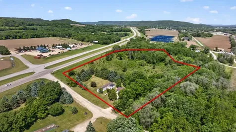 16122 627th Street Kellogg MN 55945