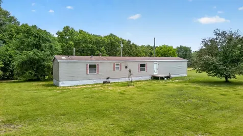 16122 627th Street Kellogg MN 55945