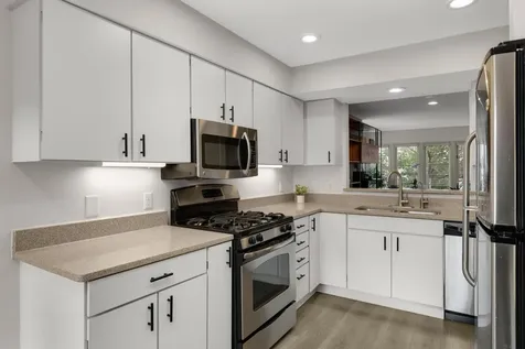 826 Summit Avenue Minneapolis MN 55403