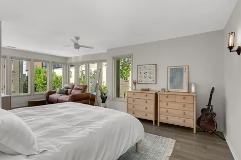 826 Summit Avenue Minneapolis MN 55403