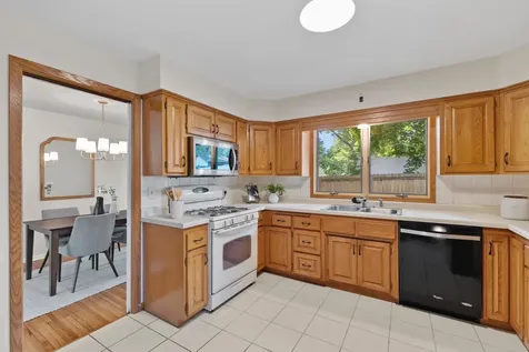 2124 Sapphire Lane Eagan MN 55122