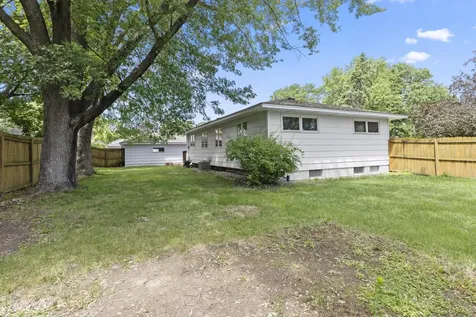 2124 Sapphire Lane Eagan MN 55122