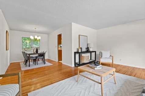 2124 Sapphire Lane Eagan MN 55122