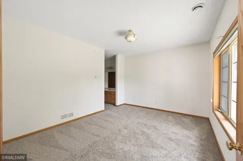 6801 24th Street N Oakdale MN 55128