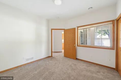 6801 24th Street N Oakdale MN 55128