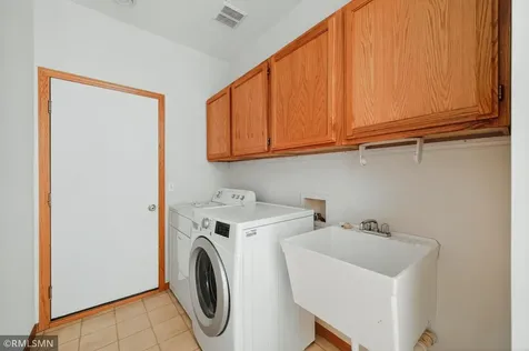 6801 24th Street N Oakdale MN 55128