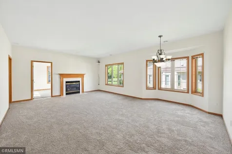 6801 24th Street N Oakdale MN 55128