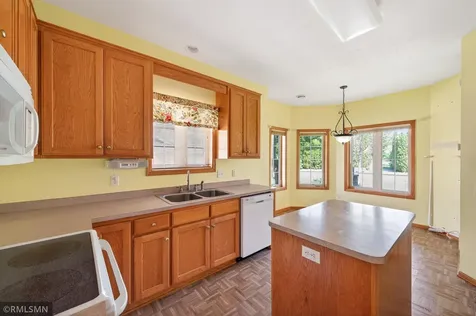 6801 24th Street N Oakdale MN 55128