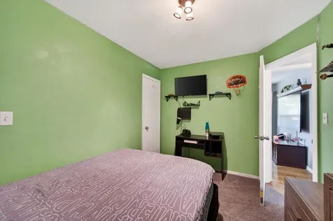 2144 Geranium Avenue E Saint Paul MN 55119