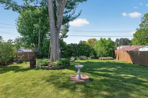 2144 Geranium Avenue E Saint Paul MN 55119