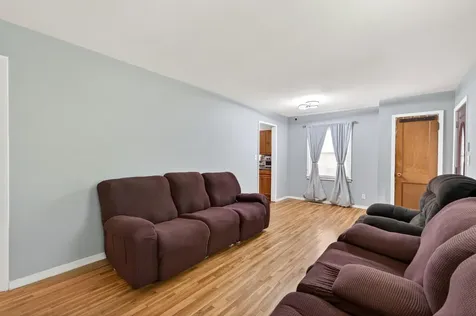 2144 Geranium Avenue E Saint Paul MN 55119