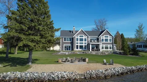 298 Shorewood Drive Detroit Lakes MN 56501