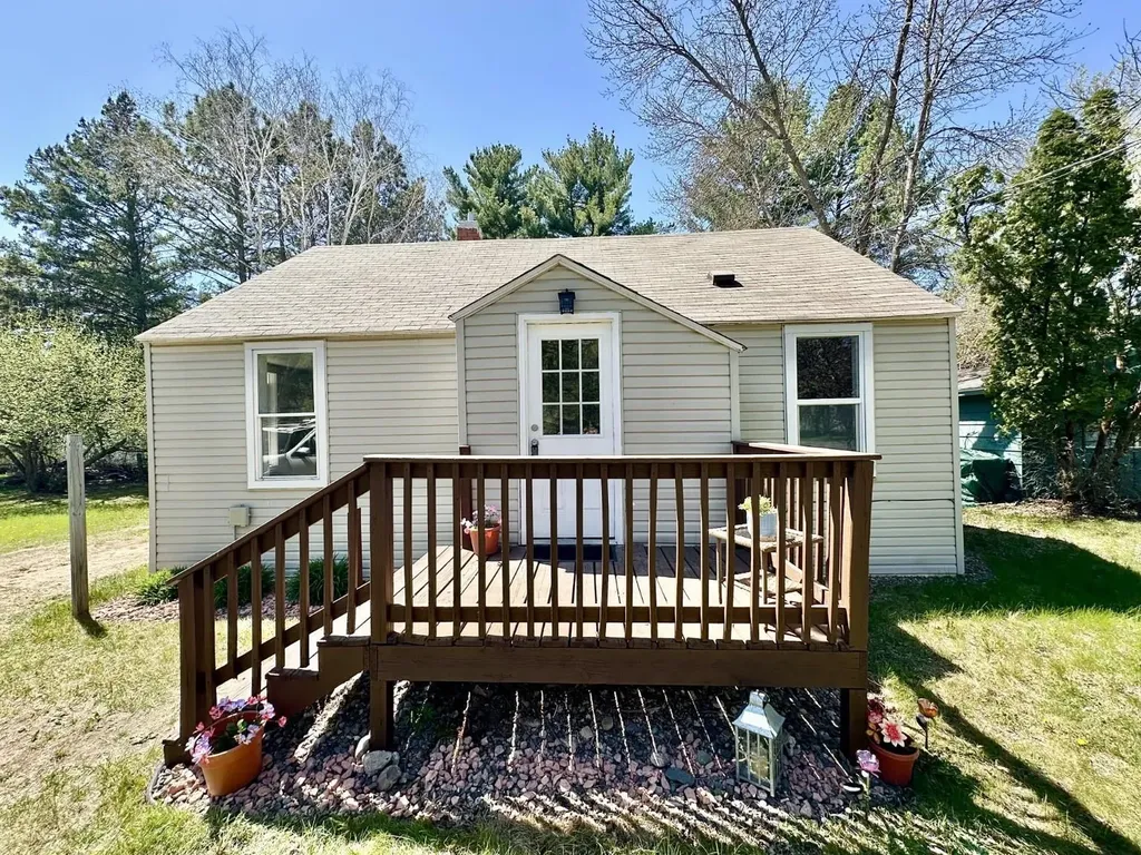 609 Norway Lake Road Pine River MN 56474