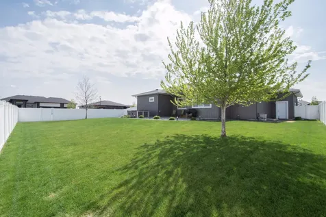 5674 43rd Street S Fargo ND 58104