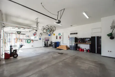 5674 43rd Street S Fargo ND 58104