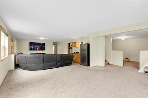 19885 Hunters Ridge Rogers MN 55374