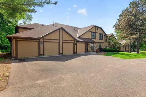 5267 Balmoral Lane Bloomington MN 55437