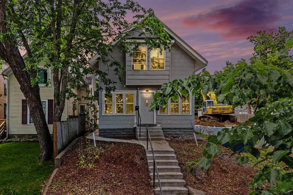 2915 N 3rd Street Minneapolis MN 55411
