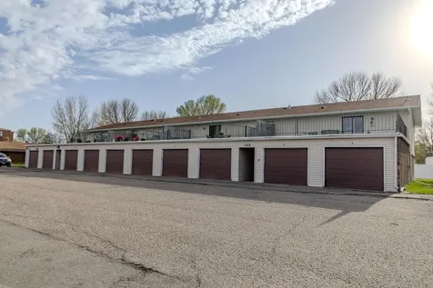 208 NW 5th Street NW Dilworth MN 56529