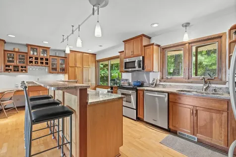 314 N Cove Road Hudson WI 54016