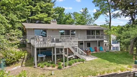314 N Cove Road Hudson WI 54016