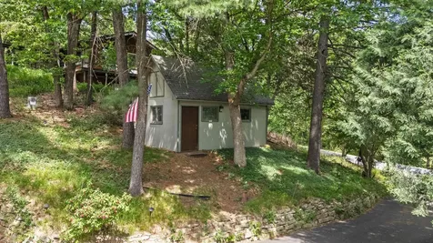314 N Cove Road Hudson WI 54016