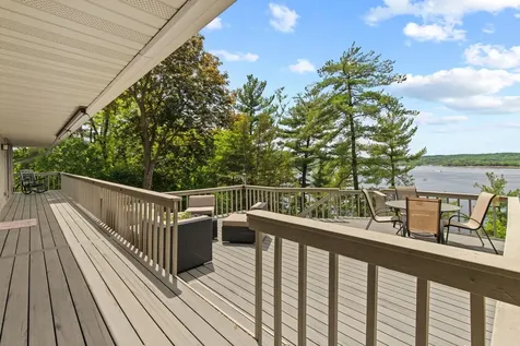 314 N Cove Road Hudson WI 54016