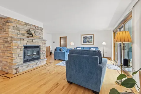 314 N Cove Road Hudson WI 54016