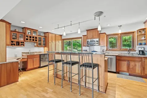 314 N Cove Road Hudson WI 54016