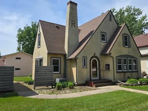 412 W Main Street Pipestone MN 56164