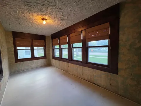 412 W Main Street Pipestone MN 56164
