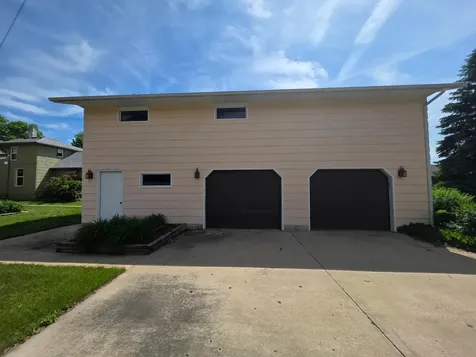 412 W Main Street Pipestone MN 56164