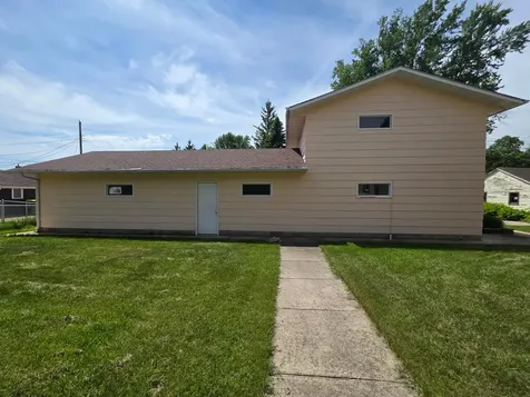 412 W Main Street Pipestone MN 56164