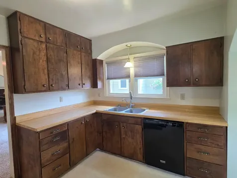 412 W Main Street Pipestone MN 56164