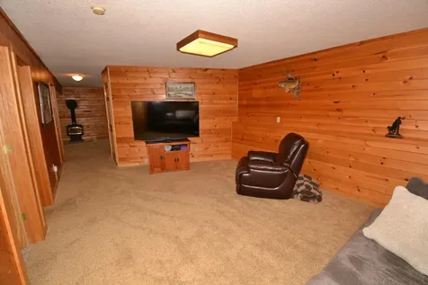 32623 Goldenrod Street NW Cambridge MN 55008