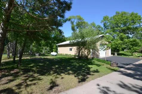 32623 Goldenrod Street NW Cambridge MN 55008