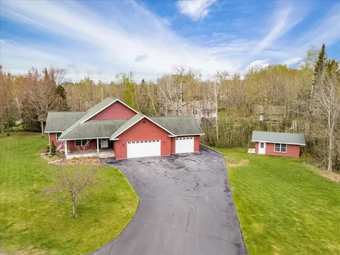 23 Amanda Drive Esko MN 55733