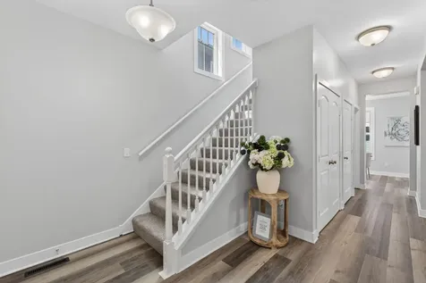 2525 James Avenue N Minneapolis MN 55411