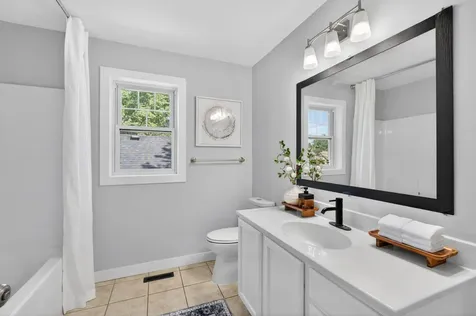 2525 James Avenue N Minneapolis MN 55411