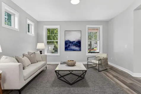 2525 James Avenue N Minneapolis MN 55411