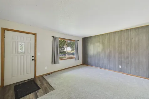 26215 6th Street W Zimmerman MN 55398