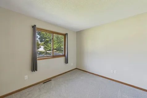 26215 6th Street W Zimmerman MN 55398