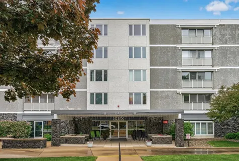 6450 York Avenue S Edina MN 55435