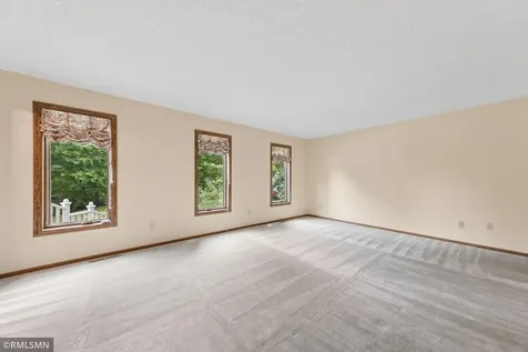 11730 27th Avenue N Plymouth MN 55441